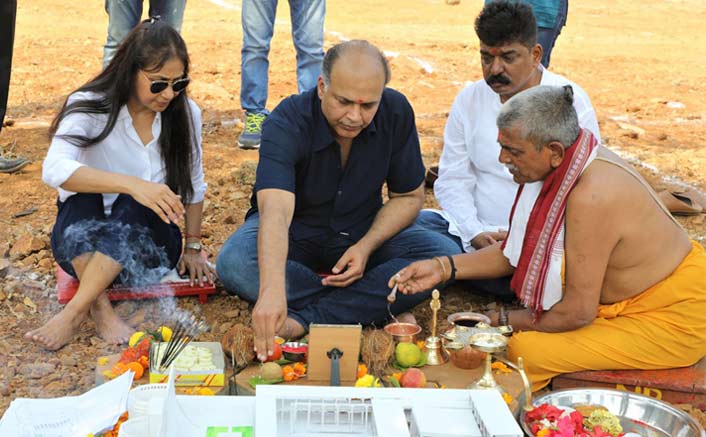 Ashutosh Gowariker & Nitin Desai recreate The Majestic ‘Shaniwar Wada’ for Panipat!
