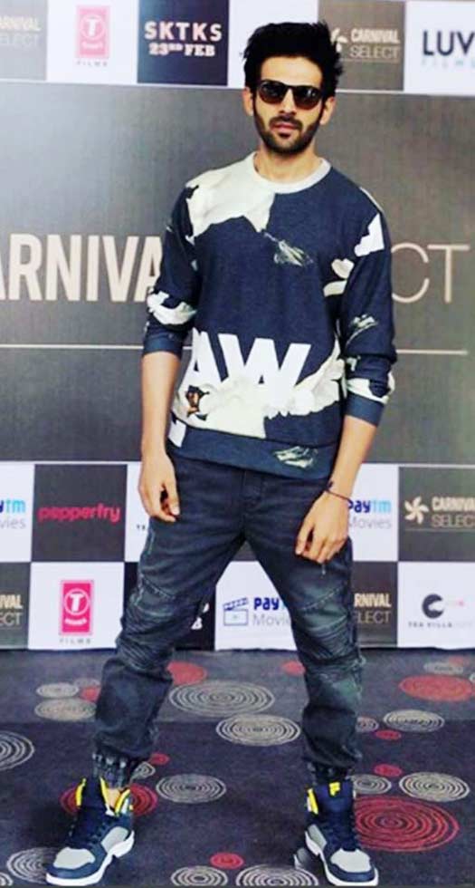Kartik Aaryan’s basic style