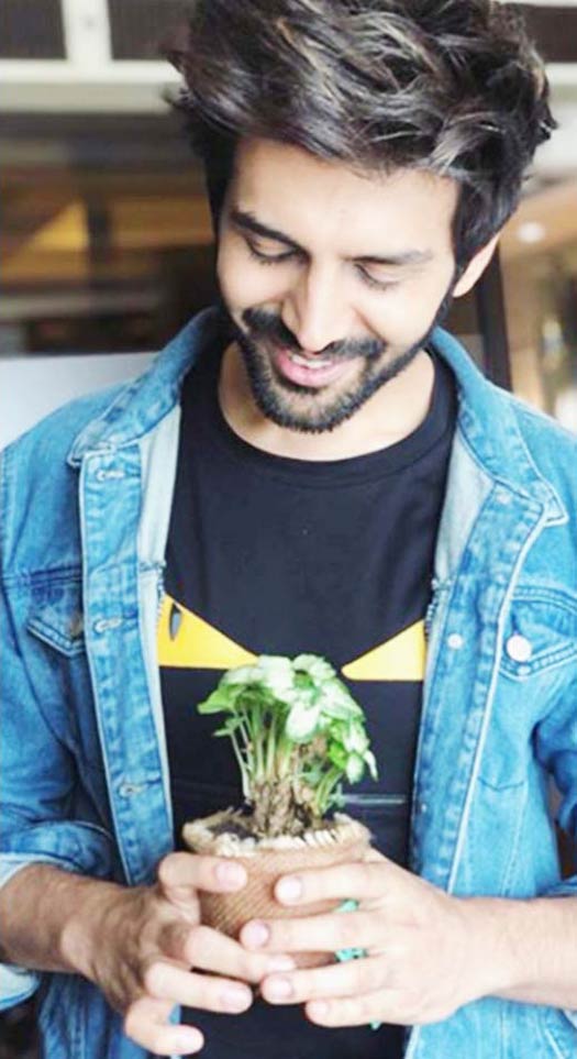 Kartik Aaryan’s basic style