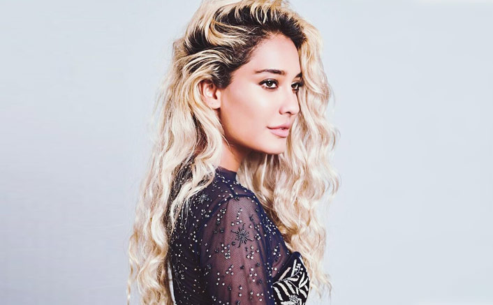 Lisa Haydon is not fashion obsessed
