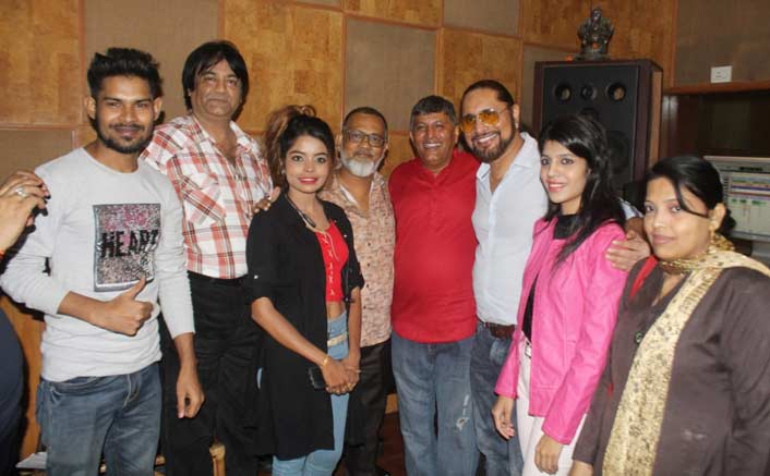 Yogesh Lakhani supports filmmaker Manoj Nathwani by associating in 'Kargil Se Kanyakumari' film