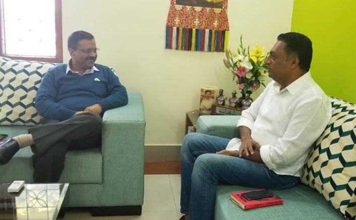 Actor Prakash Raj meets Kejriwal