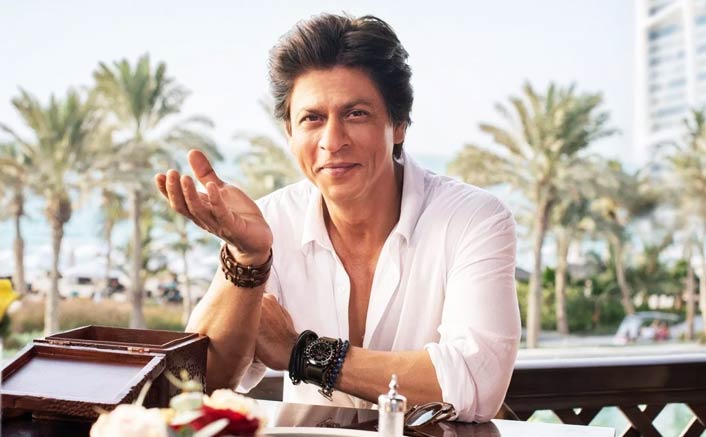 Shah Rukh explores Dubai's City Walk