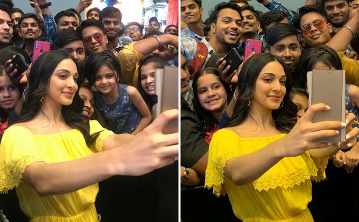 Kiara Advani Gets A Warm Welcome By Her Fans In Nashik