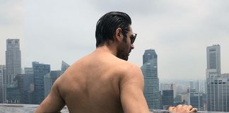 Kartik Aaryan's bare-back pic trends online