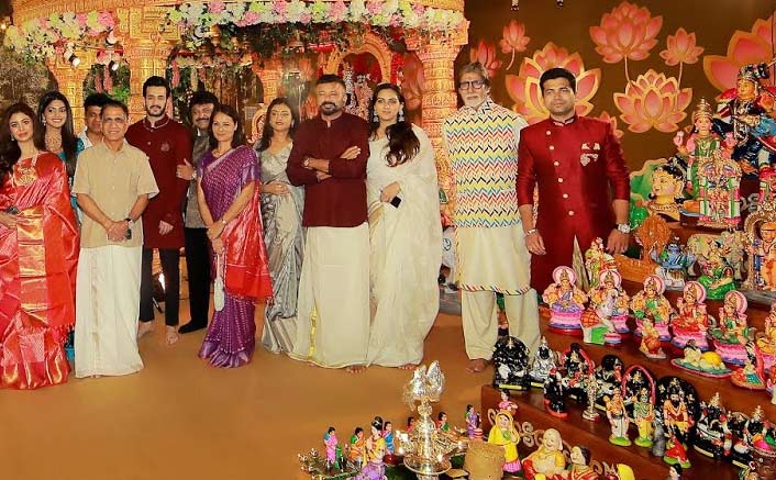 Amitabh Bachchan Attends Navratri Puja Hosted By Kalyanaraman Family