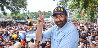 BJP's Star Campaigner Sunny Deol & His Iconic "Hindustan Zindabad Tha, Hai Aur Rahega" Are Boosting The Election Mood