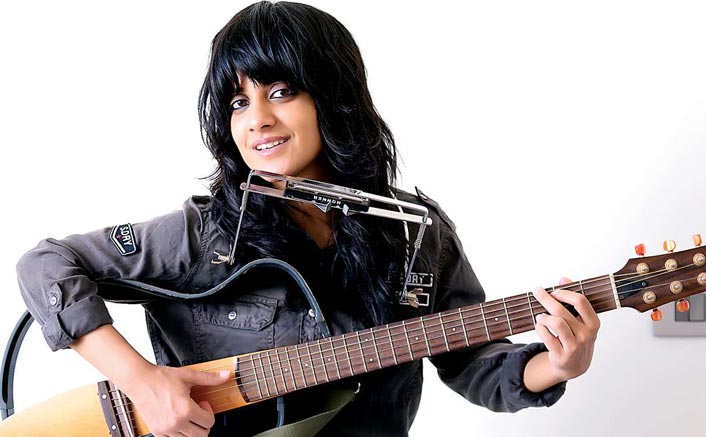 Jasleen Royal recalls restaurant guitarist stint at 16 in throwback vid