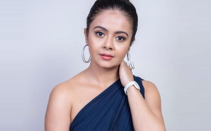 BREAKING!!! Bigg Boss 13: Doctor Rushed To The Big Boss House As Devolaana Bhattacharjee Injures Herself Brutally