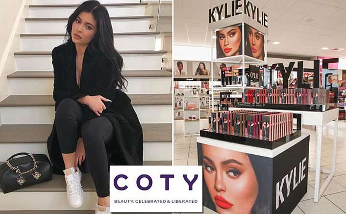 Kylie Jenner Has the Ultimate It Bag for a Beauty Mogul