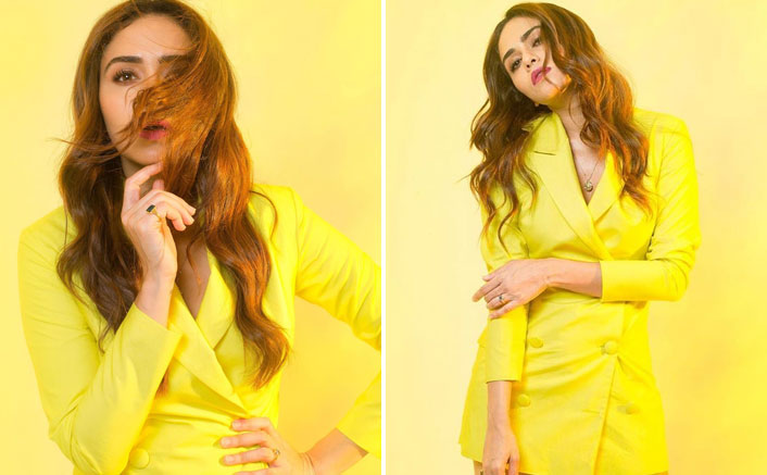 Malang Actress Amruta Khanvilkar's Yellow Attire Is The Apt Choice For A Lunch Date!
