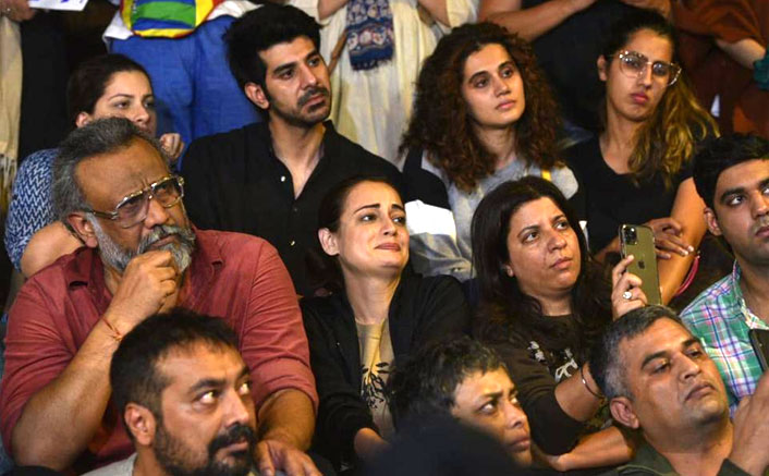 Bollywood condemns JNU attack with peaceful protest