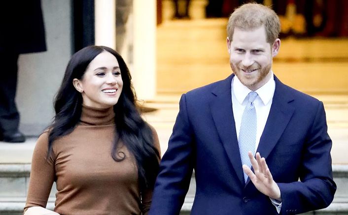 #Megxit: Internet Hails Meghan Markle & Prince Harry's Exit From The Royal Family! Queen Elizabeth II Disappointed About Being Unaware Of It