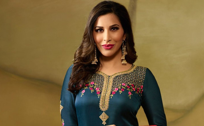 Sophie Choudry: I don't believe in extreme dieting, extreme workouts
