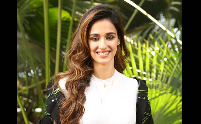 Malang: Disha Patani Witnesses Fan Frenzy As She Visits A Cinema Hall
