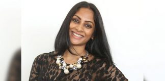 Sriya Reddy raises the fitness 'bar' even while travelling