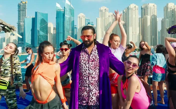 Yo Yo Honey Singh's Loca Crosses 20 Million Views Within 48 Hours!