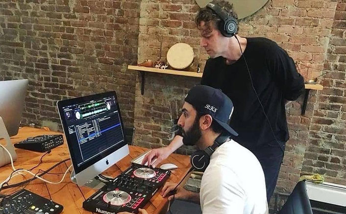 Brahmastra: Ranbir Kapoor's LEAKED Still Showcases His Productive Side & We're In Admiration! 
