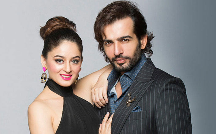 Mahhi Vij Goes To Police Station Against Troll Who Threatens To R*pe Her Mother, Says "Will F**k Your Happiness"