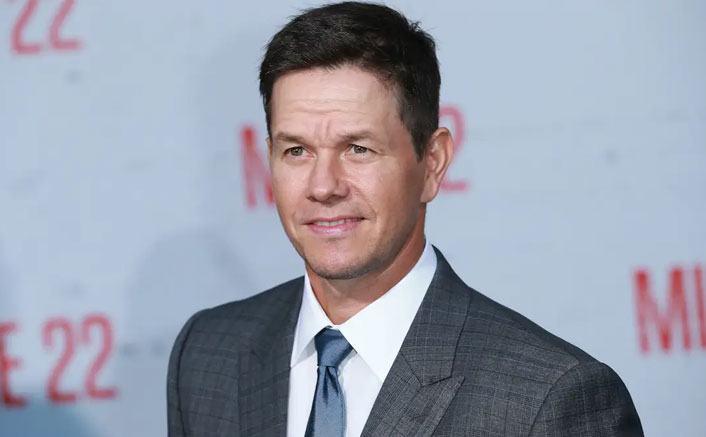 Mark Wahlberg Wakes Up Regularly At 2.30 In The Night, Has Breakfast By 3.15 AM & Goes To Sleep By 7.30 PM