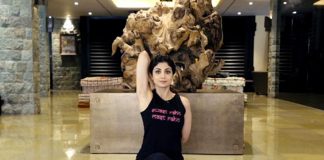 Shilpa Shetty Attracts Over 3 Lac Fans During Janata Curfew To Do Digital Yoga Over 3 lac fans practiced Yoga with Shilpa Shetty via digital media during Janta Curfew