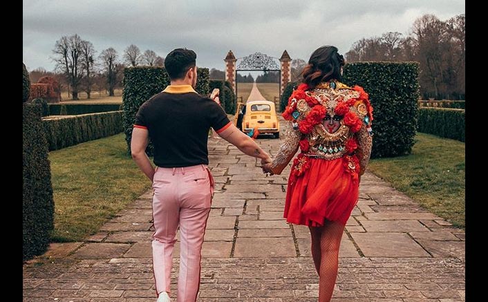 Priyanka Chopra & Nick Jonas Share Unseen Pics As Their First Music Video together 'Sucker' Completes A Year