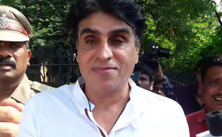After Daughters, Producer Karim Morani Also Tests Positive For Coronavirus 