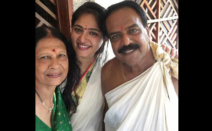 Anushka Shetty Posts A Heartfelt Birthday Note For Her Dad, Shares An Adorable Picture With Parents