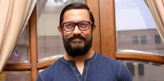 Did Aamir distribute money in wheat flour packets?