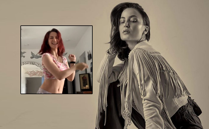 Elli AvrRam's quirky new freestyle jig to old Bollywood hits is a hoot!