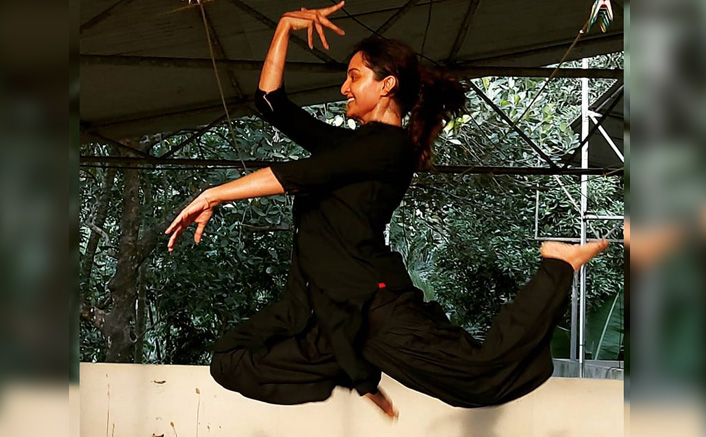 World Dance Day: Manju Warrier Celebrates The Day By Hitting The Stage