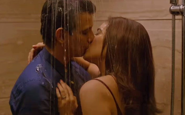Asha Negi Opens Up On First On-Screen Lip Lock Scene With Sharman Joshi In Baarish 2