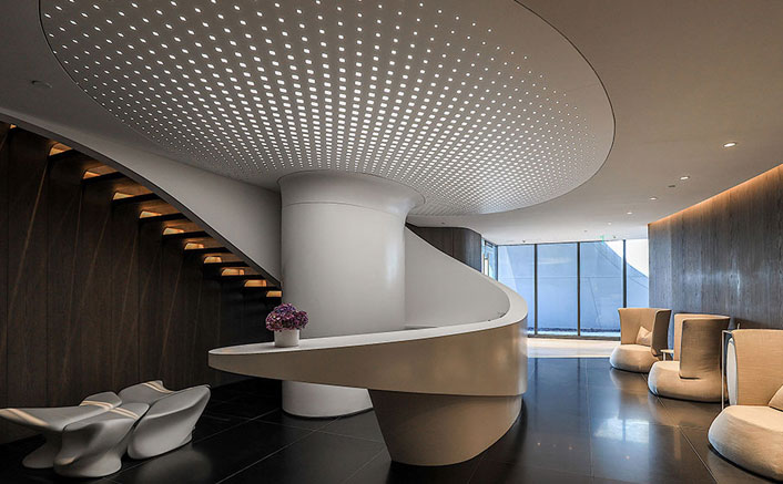 David Beckham’s 152 Crores Miami Penthouse With Its Own Helipad Is What Chasing Your DREAMS Look Like; Pics Inside