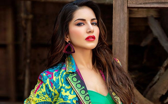 Happy Birthday Sunny Leone: From Nailing The Uncomfortable Interview To Giving A Befitting Reply To Rakhi Sawant, 5 Times She Ruled The Social Media