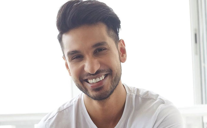 Arjun Kanungo On Shooting 'Fursat Hai Aaj Bhi' Amid Lockdown: "If You Give Me A Camera, I Will Make Something!"