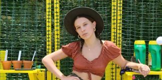 Did You Know? Stranger Things Fame Millie Bobby Brown Is Deaf In One Ear!
