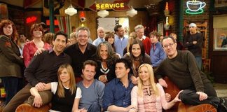 FRIENDS Finale: Central Perk's Set Was DESTROYED To Build Airport & 'Chandler' Matthew Perry's Last Dialogue Is Hitting Is Harder Now