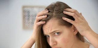 Struggling With Dandruff? THIS Simple Home Remedy Can Be The Simplest Trick!