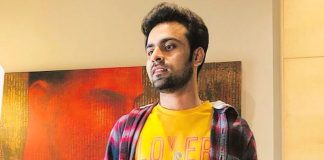 Actor Jitendra Kumar shares 'basic' picture on social media