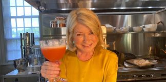 At 78, Martha Stewart Proves Age Is Just A Number With A Pool Side Selfie