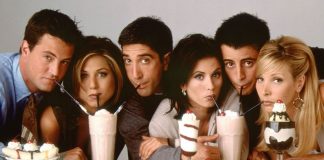 FRIENDS: These Behind The Scene Pictures Starring Jennifer Aniston, Matthew Perry & Courteney Cox Is Nothing But Sheer BLISS