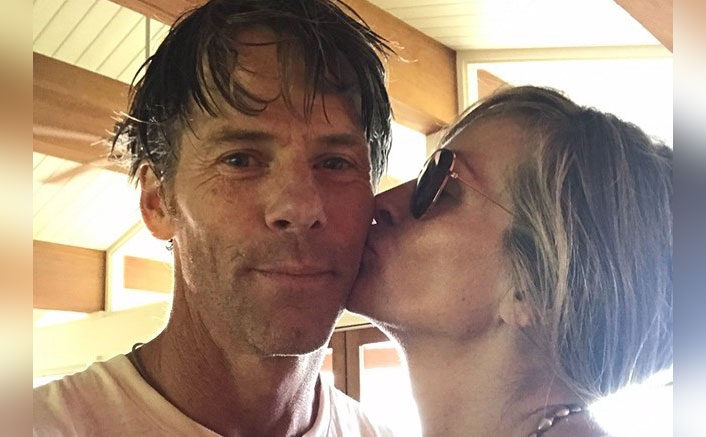 Julia Roberts, Danny Moder Celebrate 18 Years Of Togetherness With An Adorable Kiss!