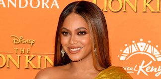 Beyonce Spotted ROCKING The Hamptons With Rumi In 'Queen Bey' Style