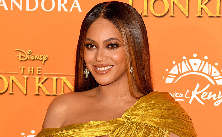 Beyonce Spotted ROCKING The Hamptons With Rumi In 'Queen Bey' Style