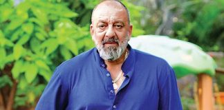 Sanjay Dutt Gets Discharge From Hospital, Returns Home With A Thumbs Up!