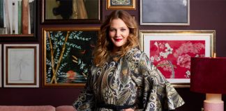 Never Been Kissed Star Drew Barrymore Recalls The moment She Flashed David Letterman On His ShowNever Been Kissed Star Drew Barrymore Recalls The moment She Flashed David Letterman On His Show