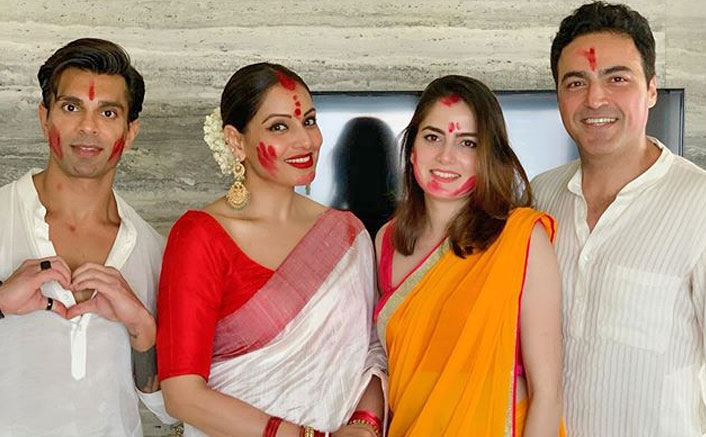  Bipasha Basu Gets Nostalgic About Durga Puja, Shares Memories From Last Year's Celebration With Karan Singh Grover    