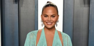 Chrissy Teigen returns to social media