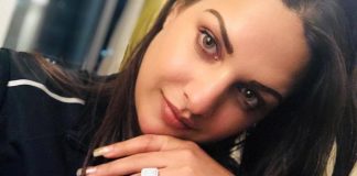 Actress Himanshi Khurana is all about self love this year as she gifted herself a diamond ring this birthday
