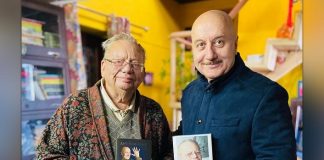 Anupam Kher visits Ruskin Bond in Mussoorie, presents him latest book